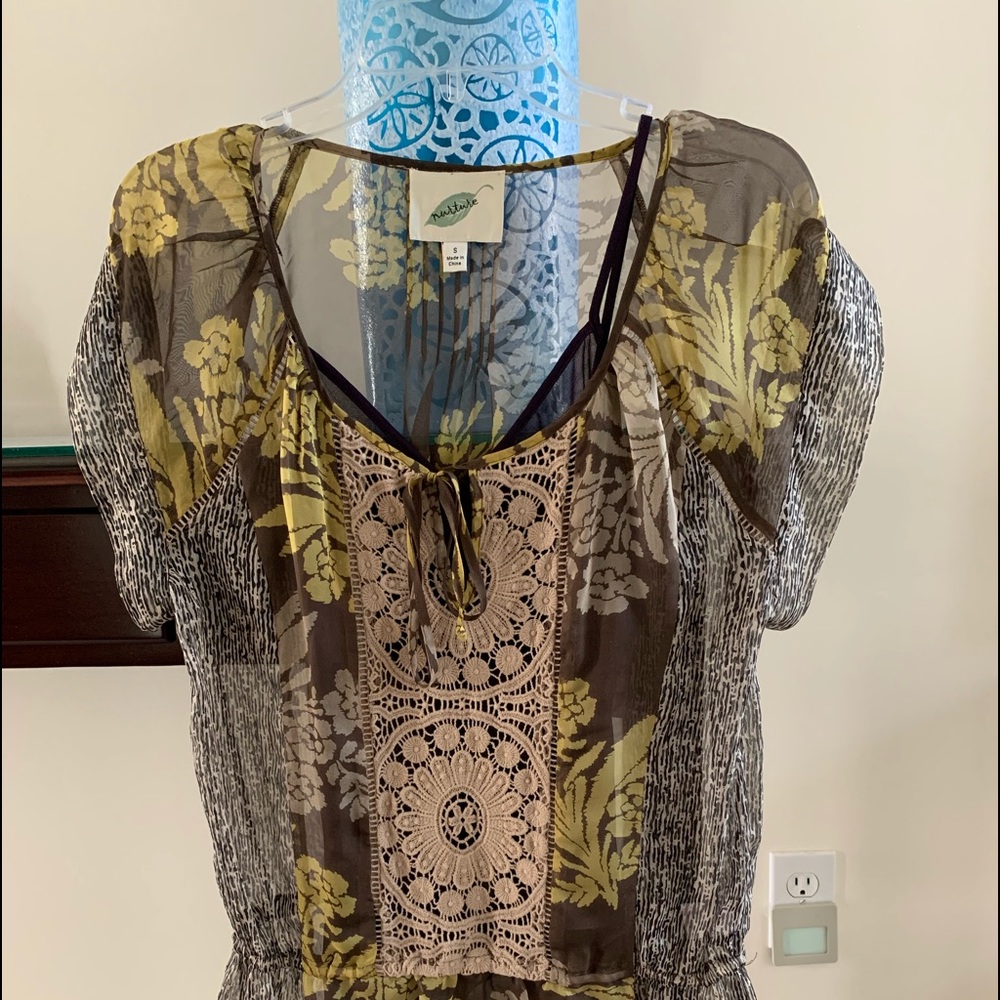 Dressy short sleeve Blouse